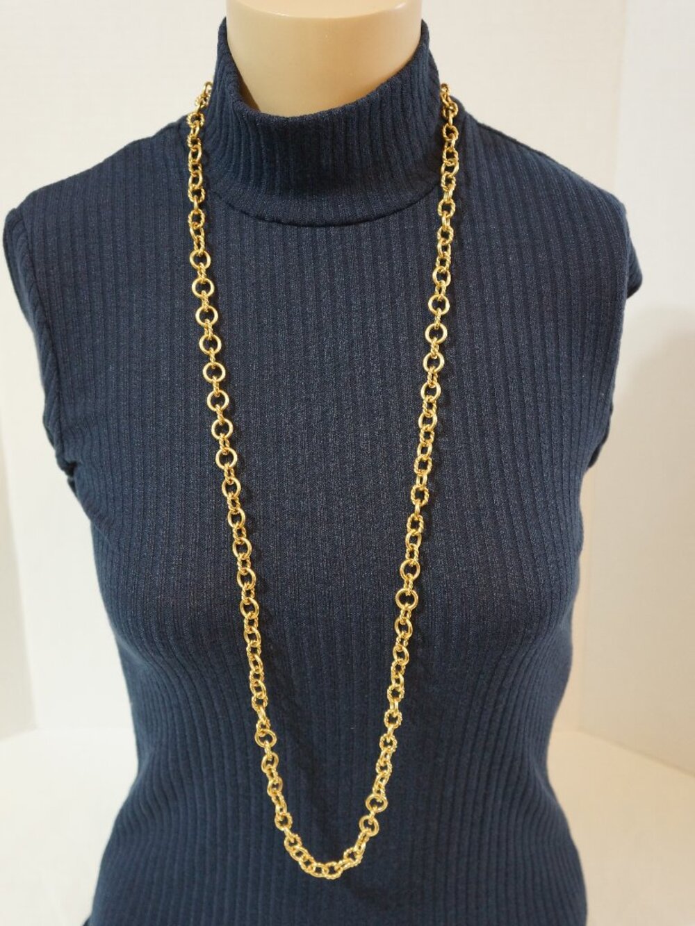 J.Crew Long Gold Tone Twisted Chain Link Sautoir Rope Statement Necklace 41"